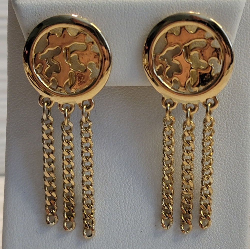 Vintage Gold Tone Openwork Medallion Chain Tassel Clip On Earrings
